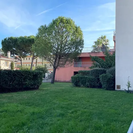 Proche Avec Jardinet Et Parking - Casa Garcia Διαμέρισμα