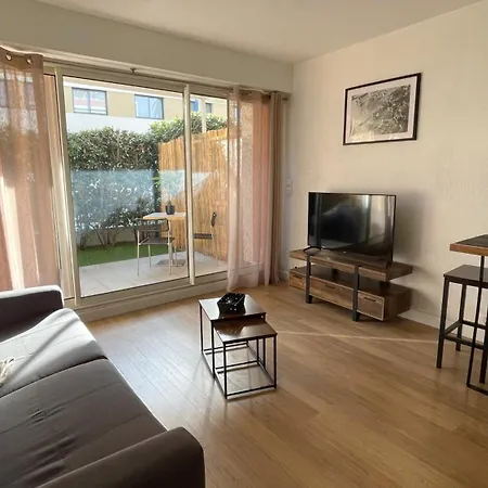 Proche Avec Jardinet Et Parking - Casa Garcia Apartment