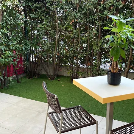 Proche Avec Jardinet Et Parking - Casa Garcia Lägenhet *