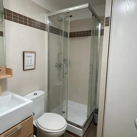Proche Avec Jardinet Et Parking - Casa Garcia Apartment *